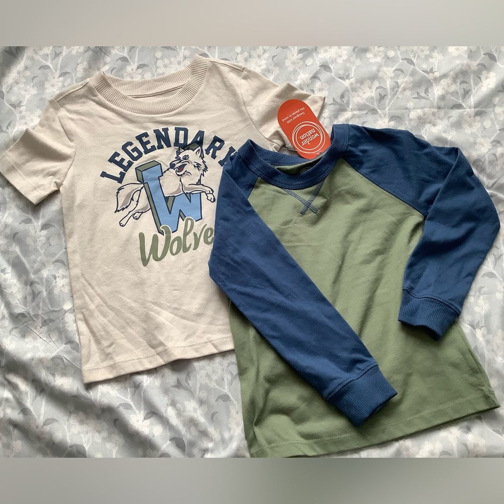 wonder nation Cream Graphic Tee & Green/Blue Raglan Long Sleeve Set